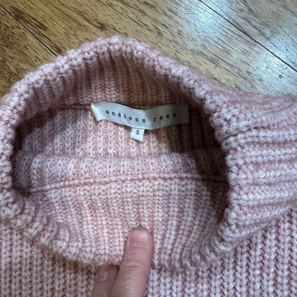 64. ENDLESS ROSE Pink Bell Sleeve Sweater small Revolve - Picture 10 of 10